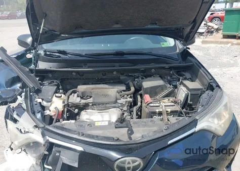 2018 Toyota Rav4 Le z USA, uszkodzony, nr VIN JTMZFREV6JJ172205